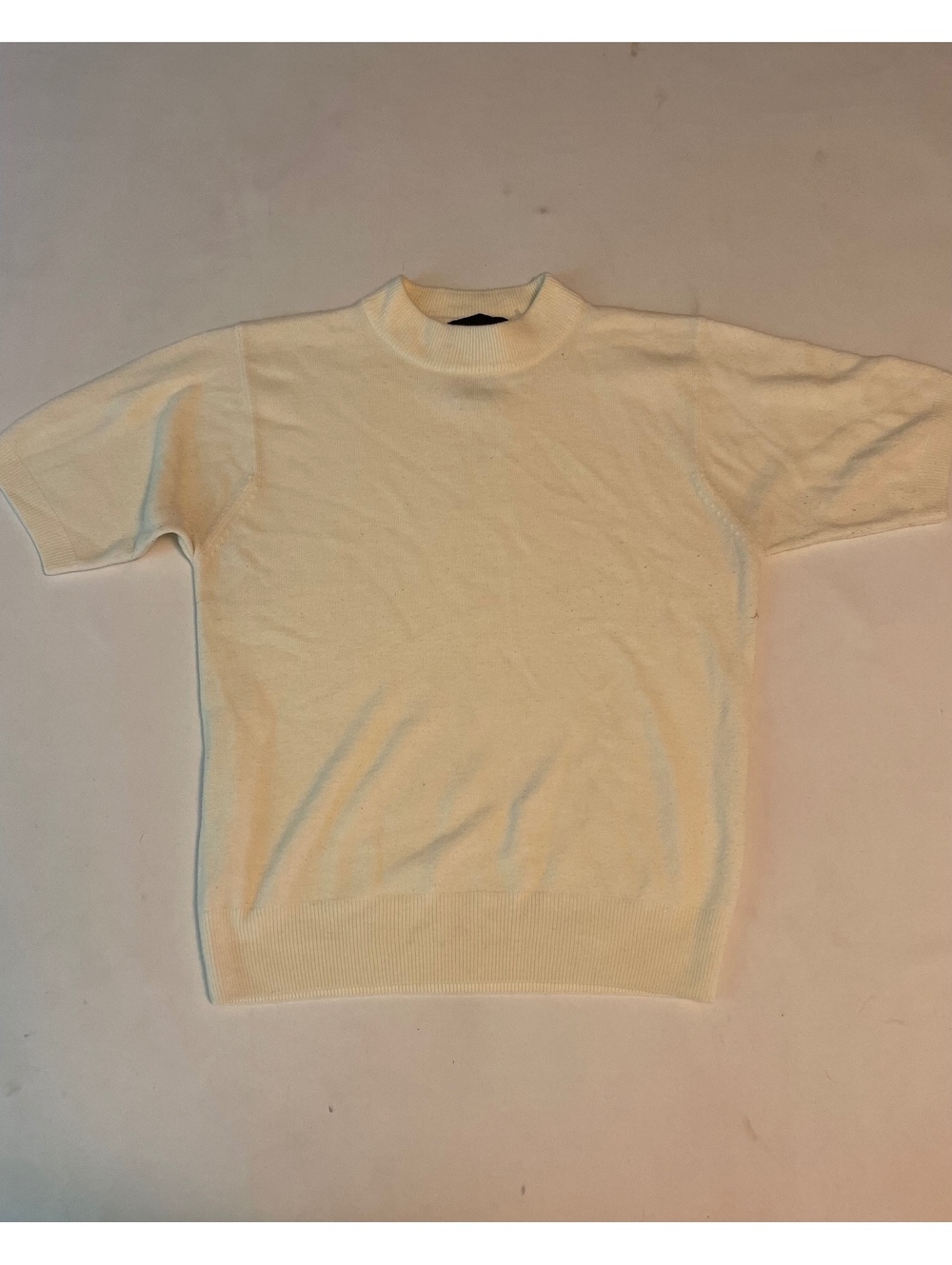 Sag Harbor Petite Cream Acrylic Short Sleeve Sweater Medium